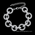 Jingling wedding bracelets and classic design